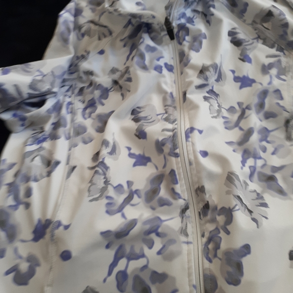 Two piece pants and jacket - Picture 4 of 4